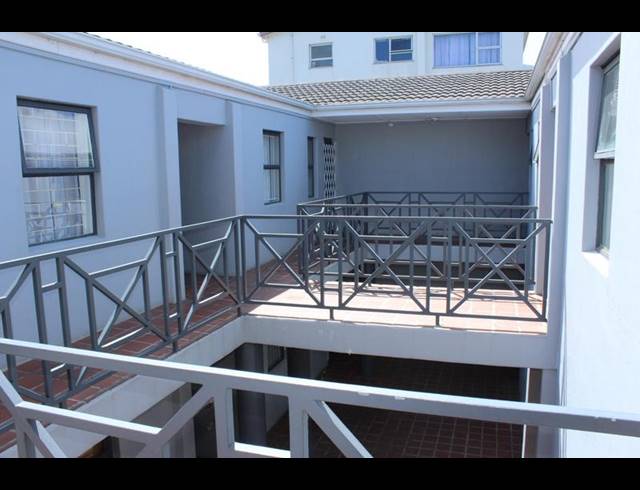 2 BEDROOM PROPERTY TO RENT IN OOSTERSEE